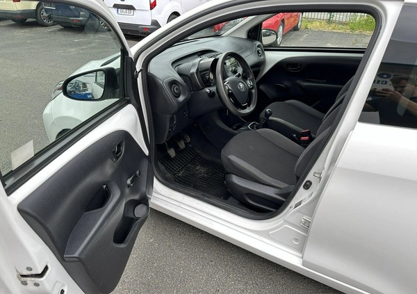 Toyota Aygo cena 38500 przebieg: 83400, rok produkcji 2020 z Syców małe 254